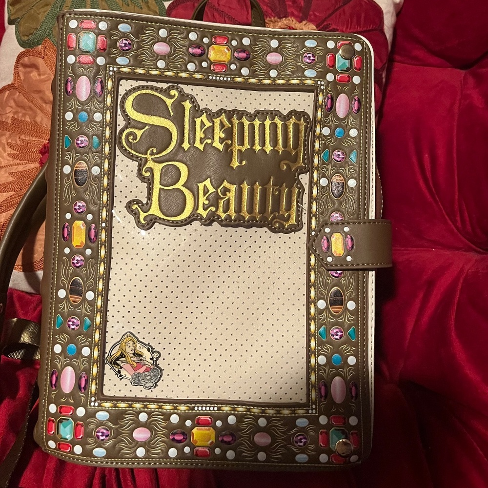 Lounge Fly Disney Sleeping Beauty Collectors Pin Double Strap Backpack Purse